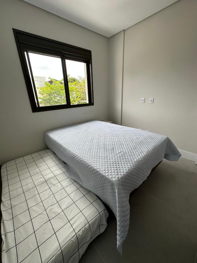 Conchas Das Caravelas Governador Celso Ramos Buitenkant foto